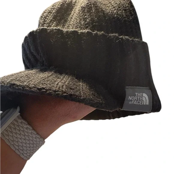 The North Face Black Knit  Beanie Unisex - Picture 4 of 6